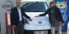 Marco Toro, conseller director general de Nissan Iberia, ha lliurat una unitat de l'e-NV200 a la Roser Brutau, Vicepresidenta de la Fundació Banc dels Aliments Nissan